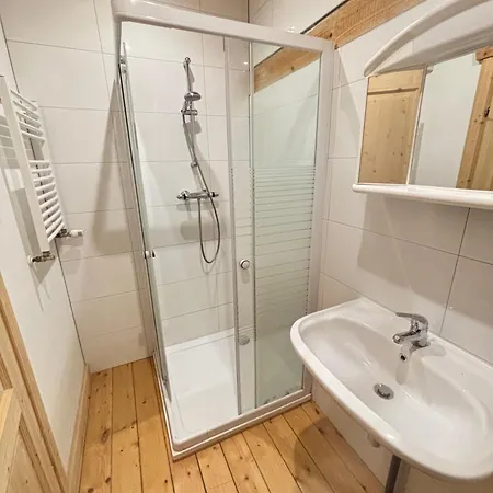 아파트 Steinwaend