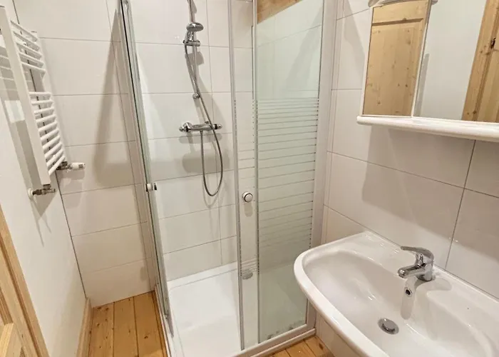 아파트 Steinwaend